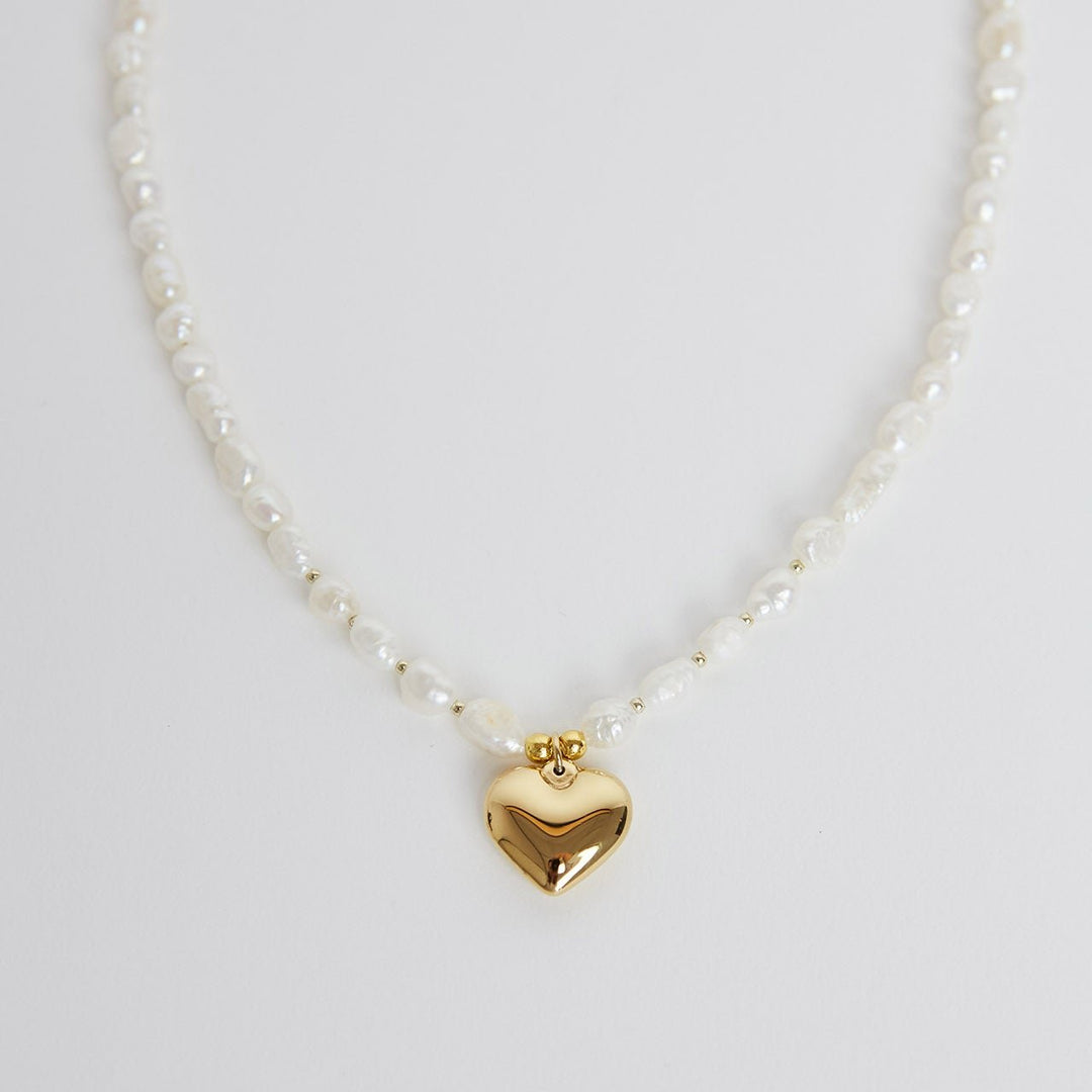 Necklace "Pearls Amora"